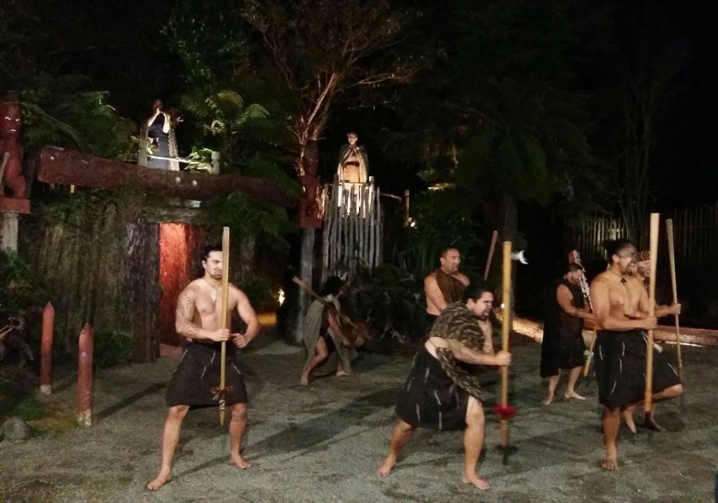 Haka Maori Rotorua Nouvelle-Zélande