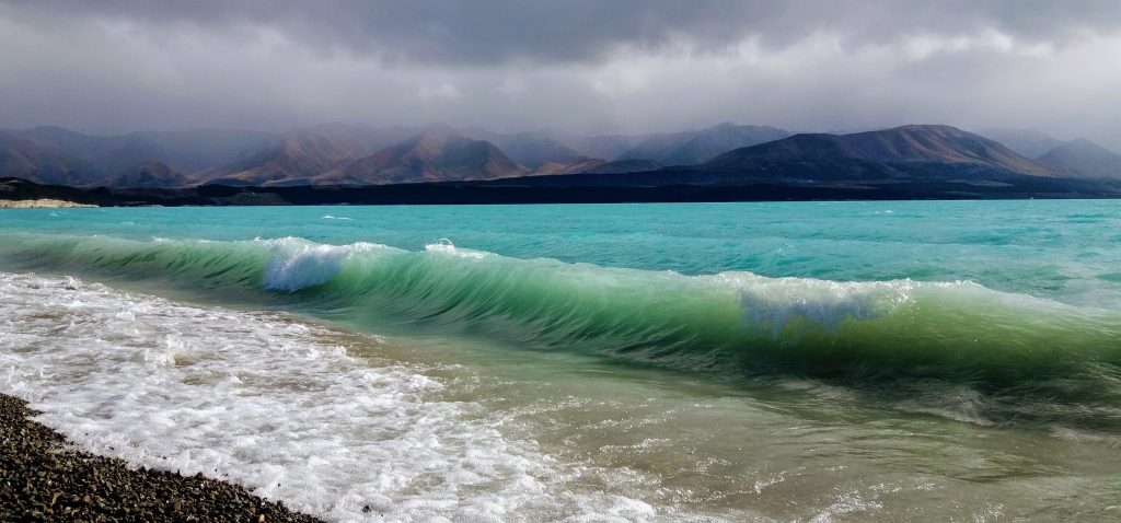 Vague lac Pukaki - Nouvelle-Zélande