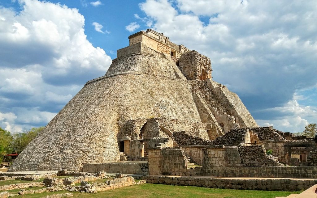 Uxmal temple- peninsule du Yucatan - Mexique