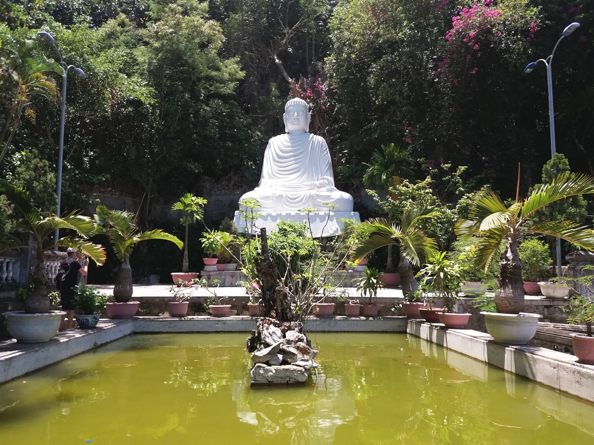 statut budha marble mountain vietnam