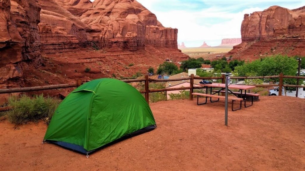 Camping Monument Valley