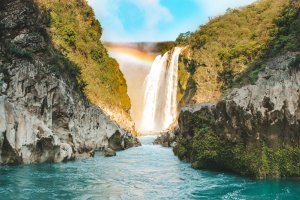 One Step to the World Mexique Cascade Tamul Huasteca Potosina