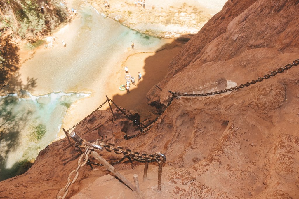 Descente falaise mooney falls havasu reserve