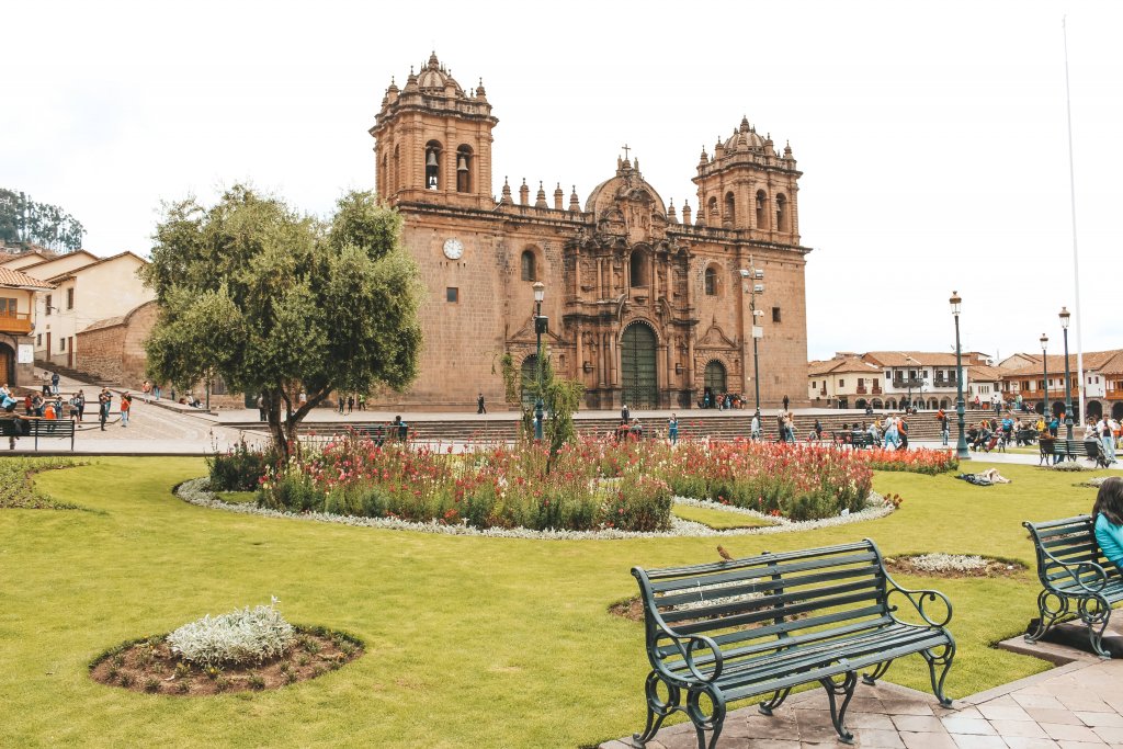 cusco place des armes perou