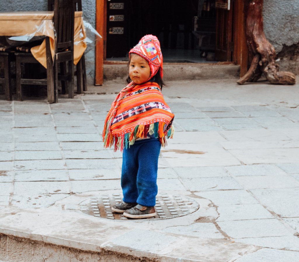 enfant habit traditionnel perou