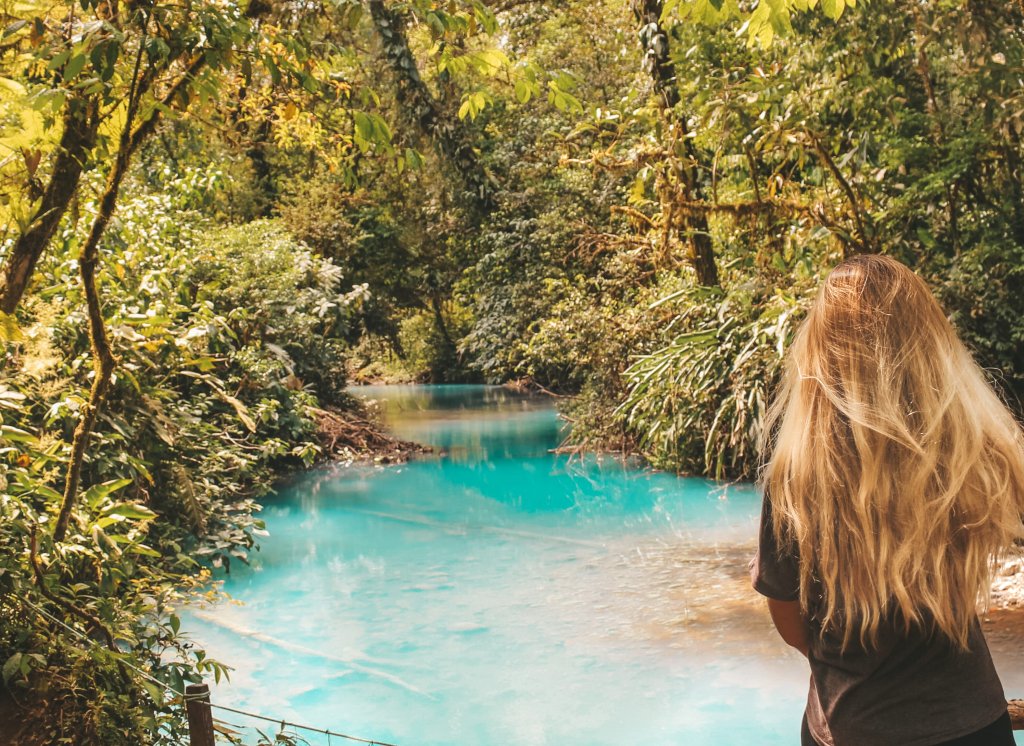 costa rica rio celeste riviere