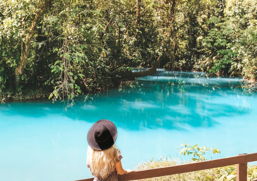 point du vue rio celeste costa rica