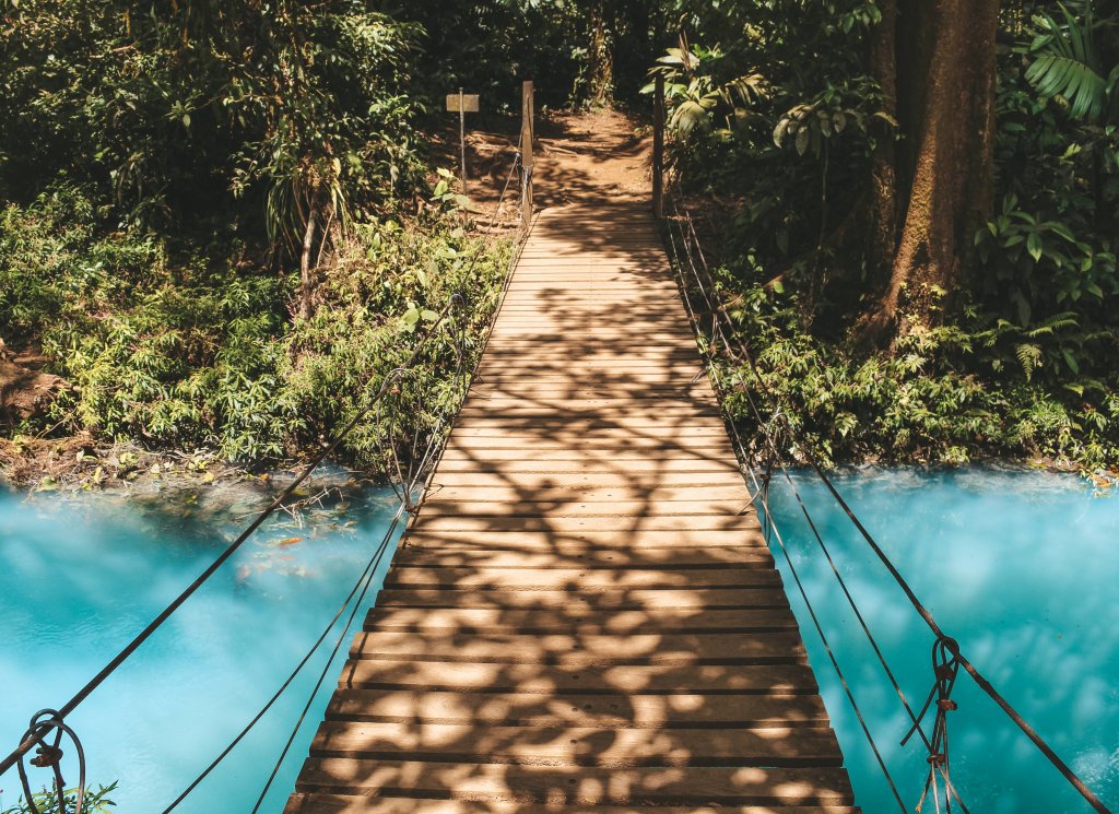 pont suspendu rio celeste costa rica