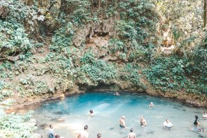 Blue Hole terrestre belize