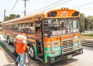 bus public belize