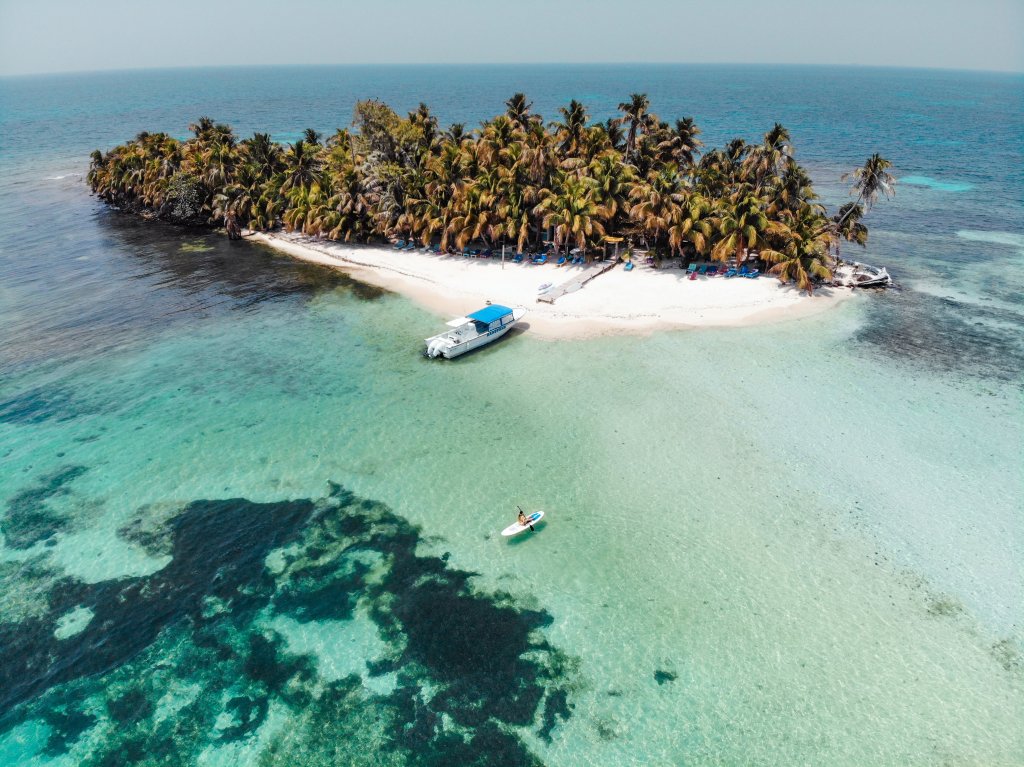 vue de drone Ranguana Caye Belize