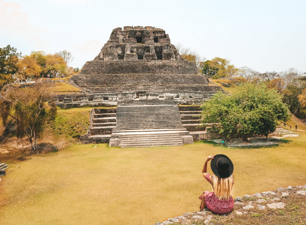 xunantunich belize temple maya