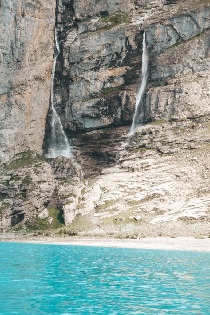 cascade glacier lac oeschinensee suisse