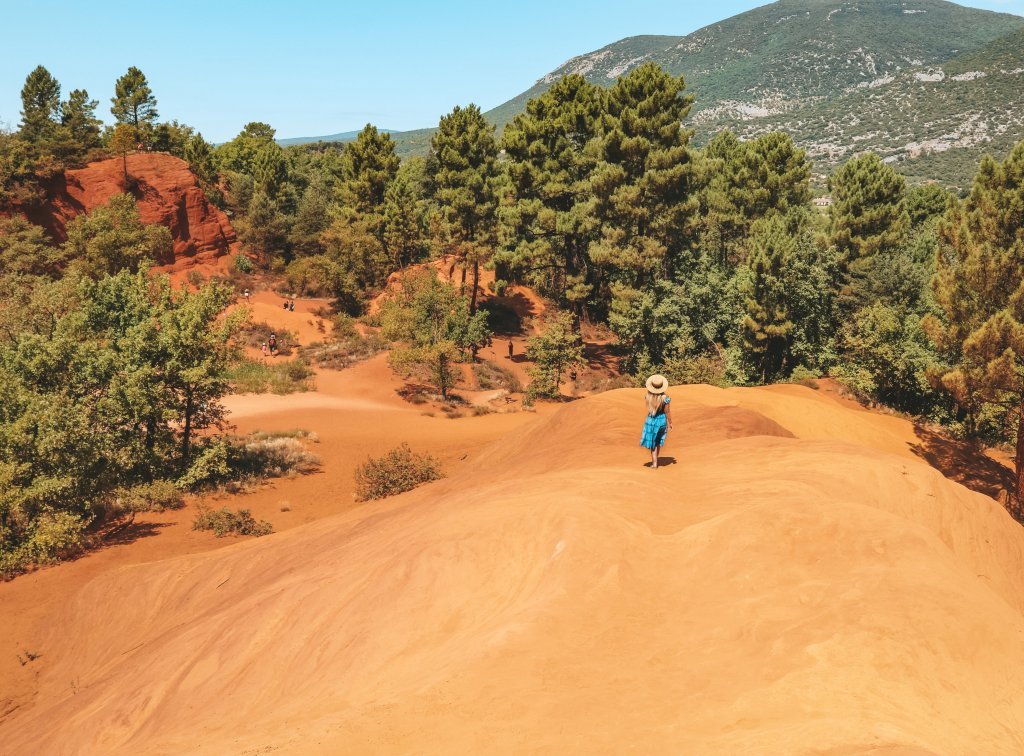 colorado provencal rustrel roussillon