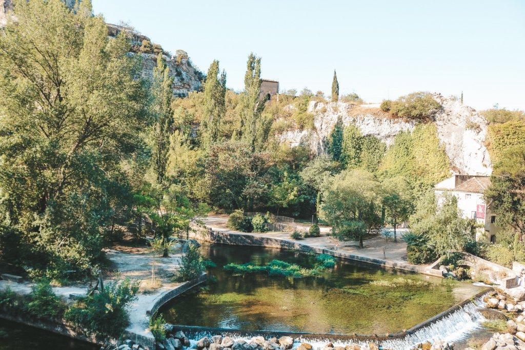 fontaine de vaucluse france provence