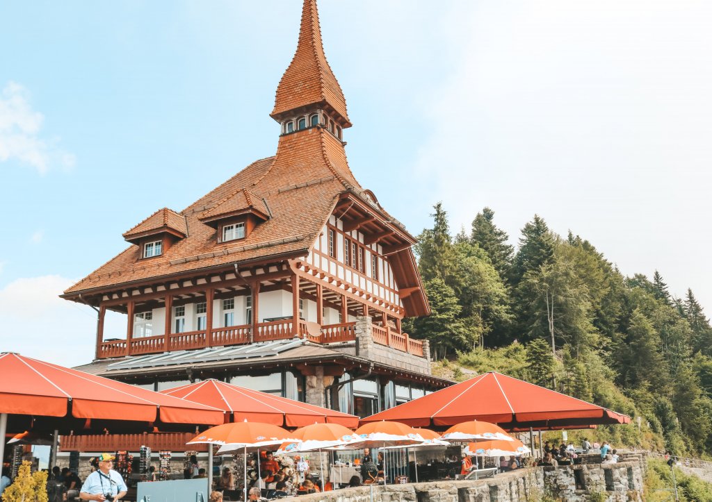 interlaken sommet vue restaurant harder kulm