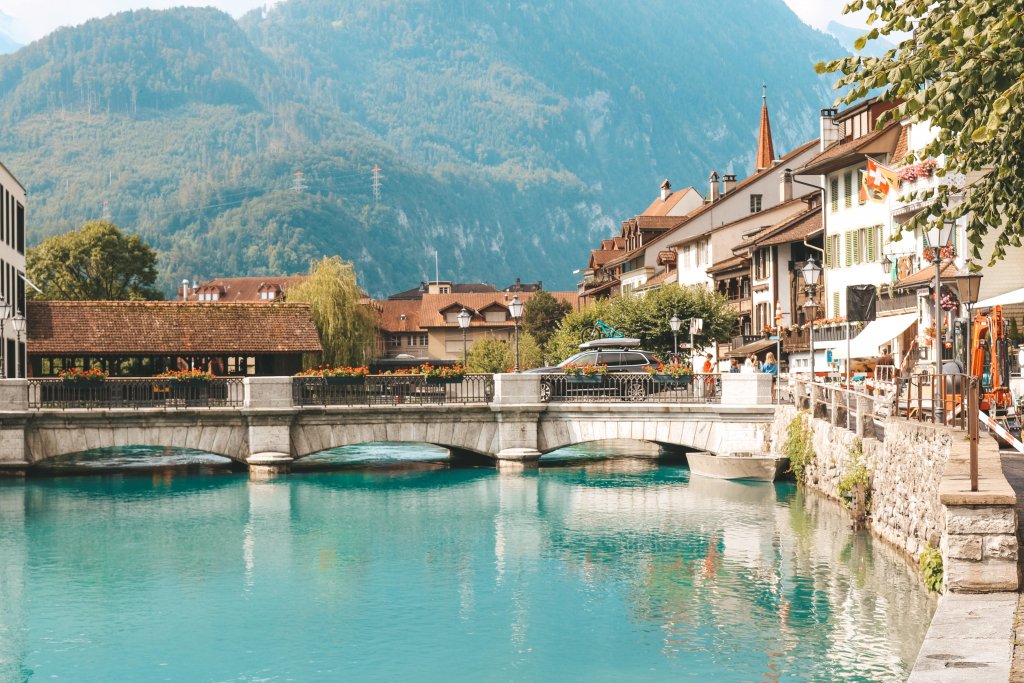 interlaken suisse village