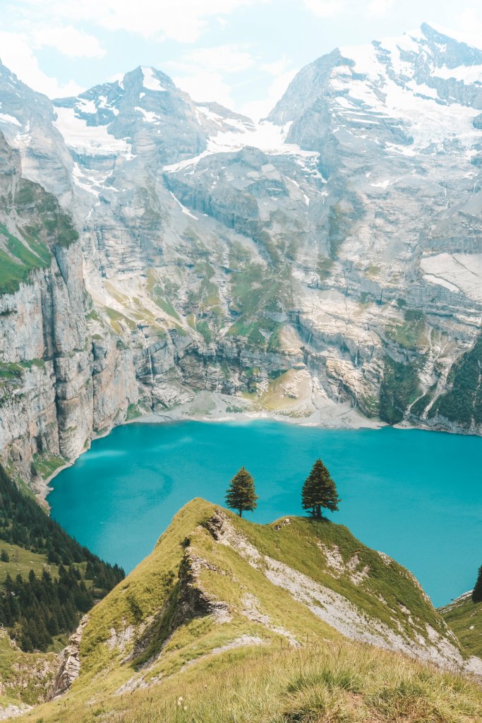 lac bleu turquoise oeschinensee randonnée panoramique