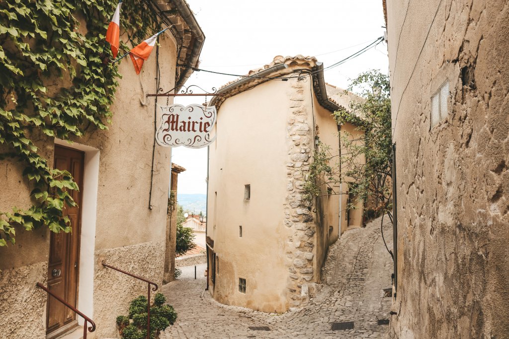 séguret ruelle vaucluse