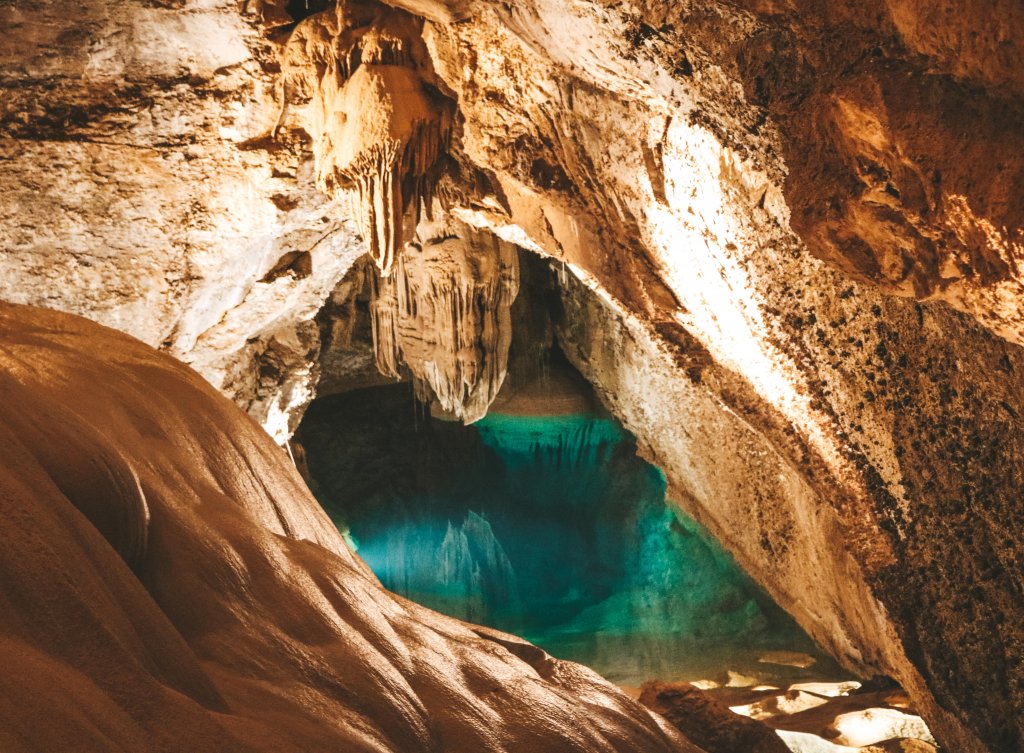 eau bleue grotte de trabuc france