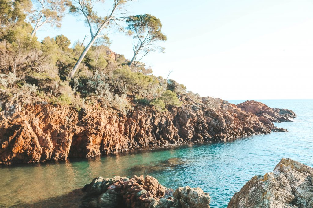 Crique plage du Dramont l'Esterel