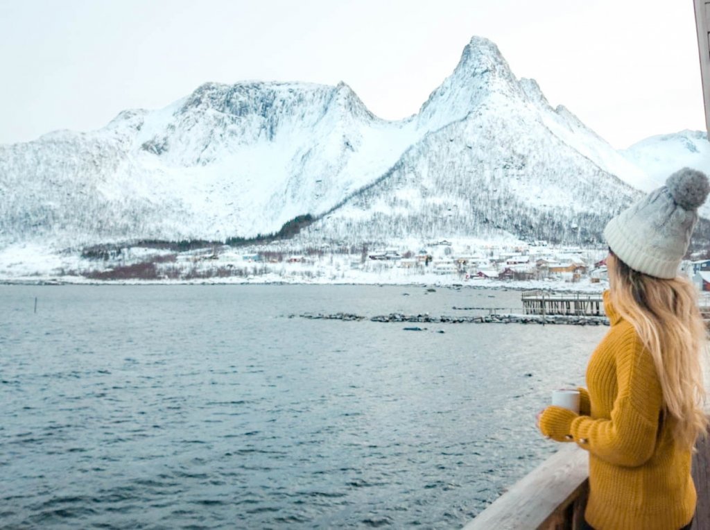 Hotel Mefjord Brygge Senja Norvege terrasse