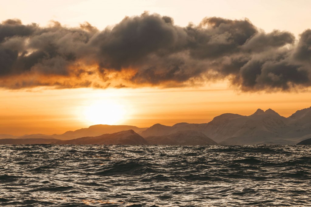 Lever de Soleil Skjervoy fjords