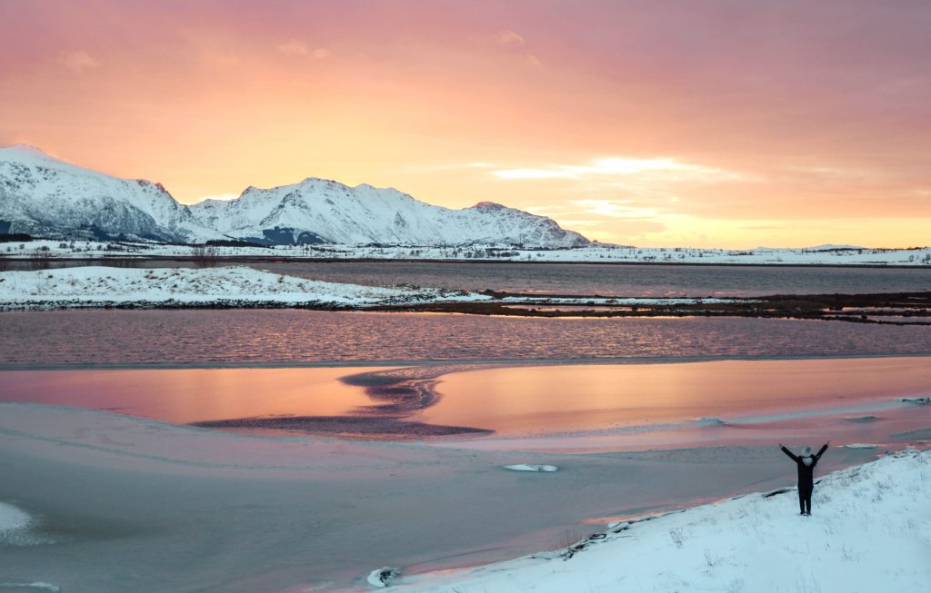 Lever de soleil iles de lofoten Norvege