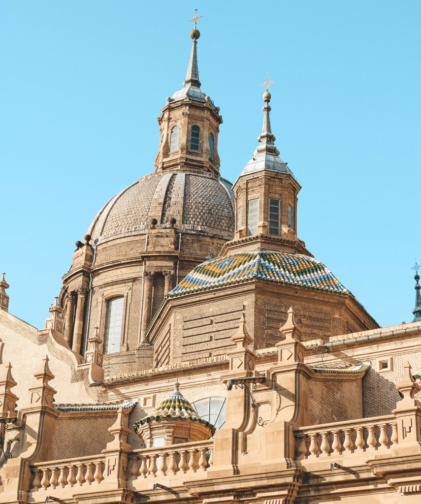 Domes Basilique de Nuestra Señora del Pilar Espagne Saragosse
