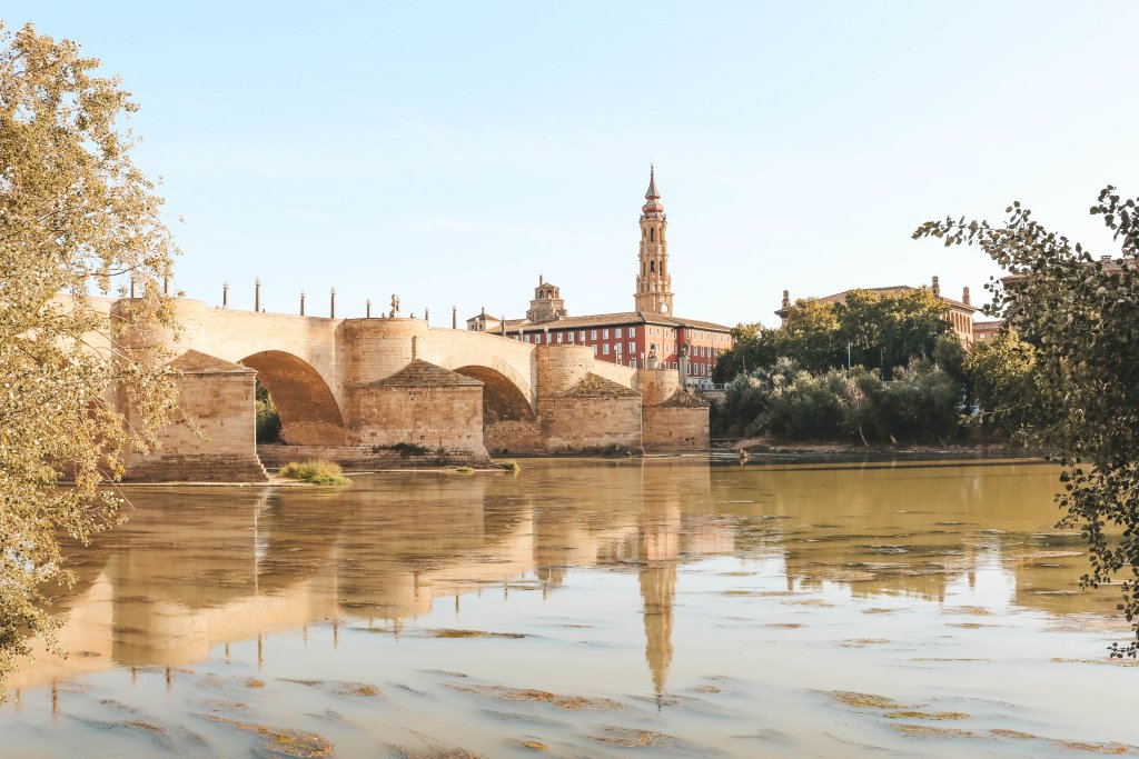 Puente de Piedra Saragosse Espagne