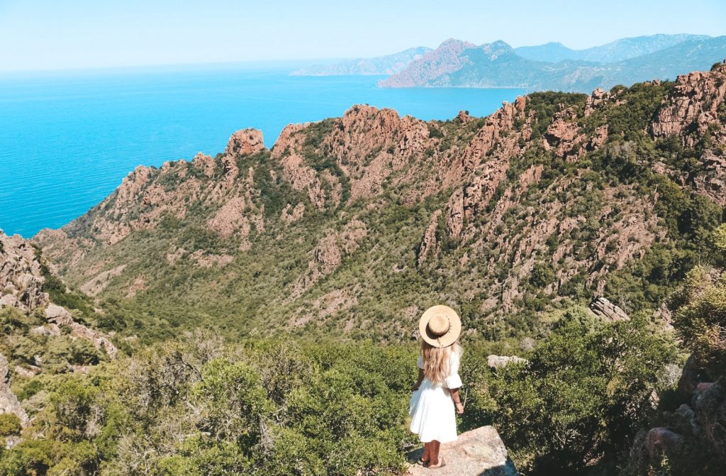 Vue sur les sommets des Calanques de Piana Corse