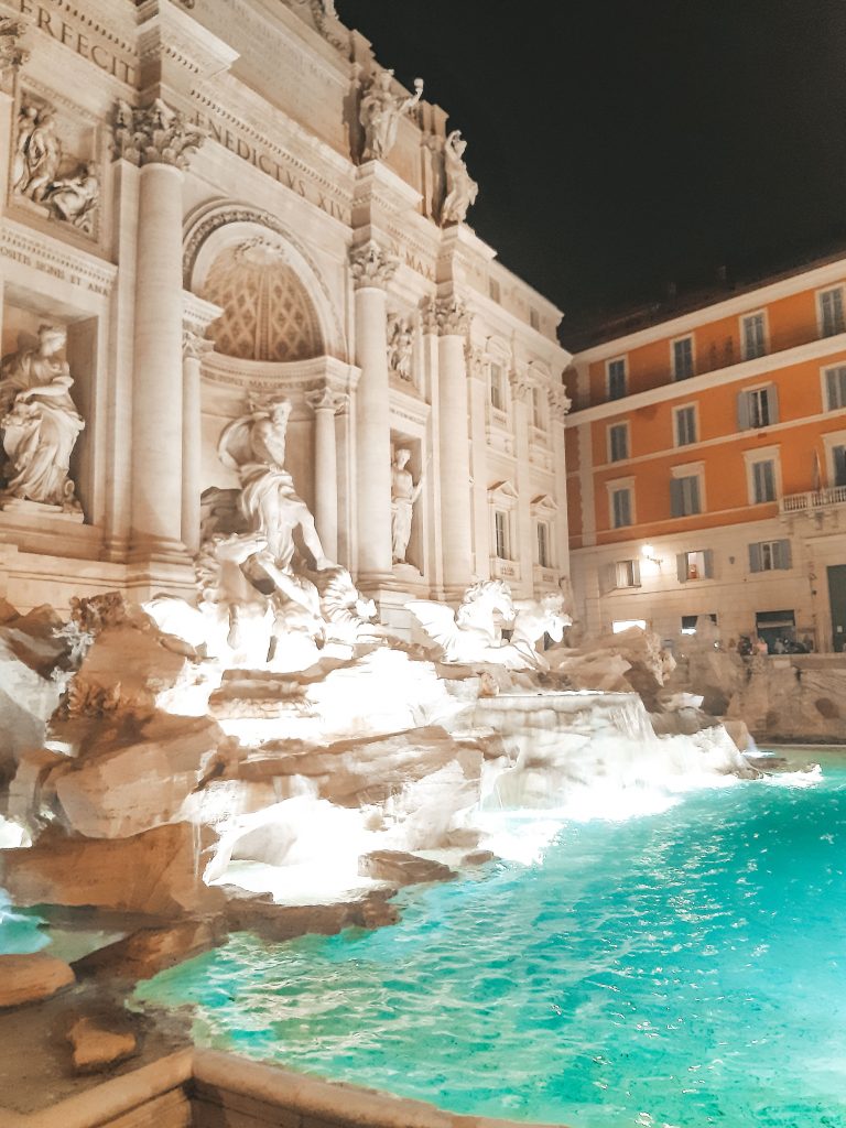 Fontaine de Trévi Rome la nuit