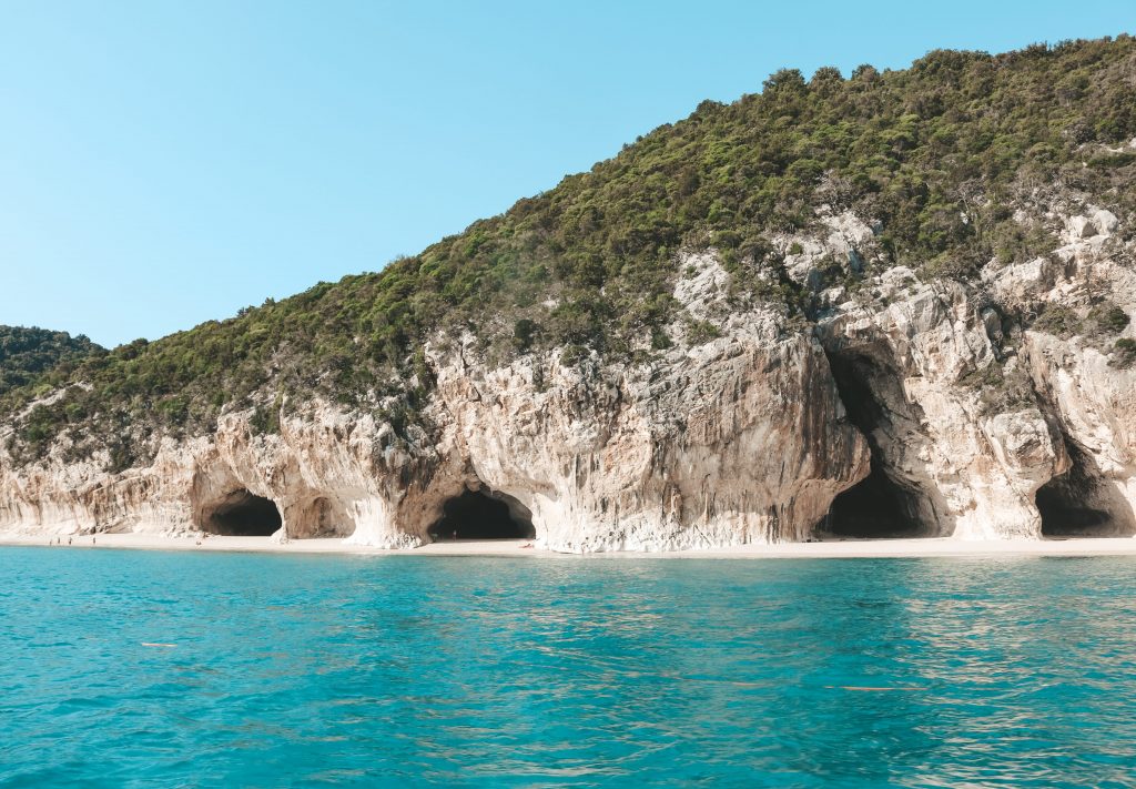 Cala Luna depuis la mer