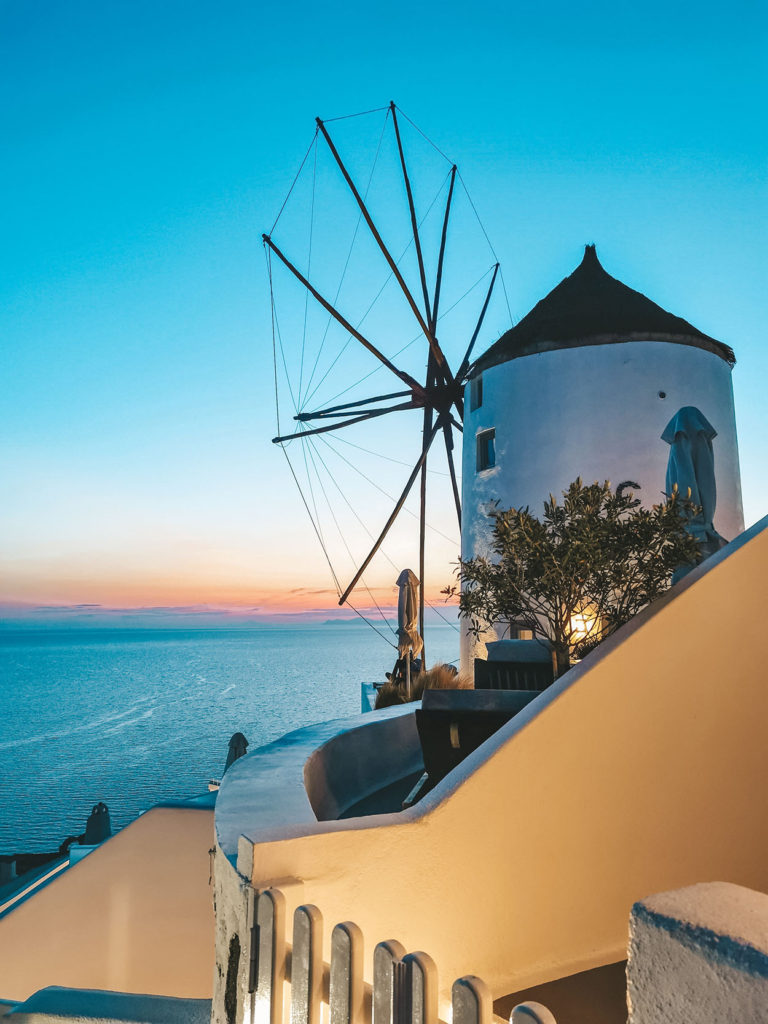 Moulin Oia au coucher de soleil