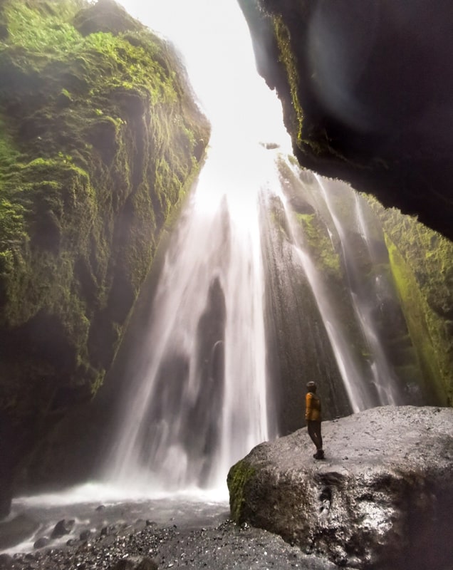 Cascade Gljúfrabúi dans canyon