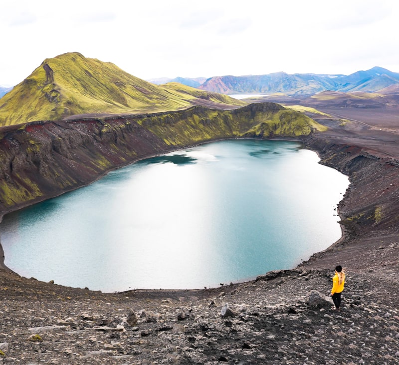 Lac de cratère Bláhylur Landmannalaugar