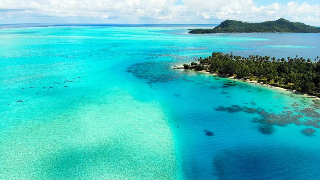Lagon Bora Bora nuances de bleu