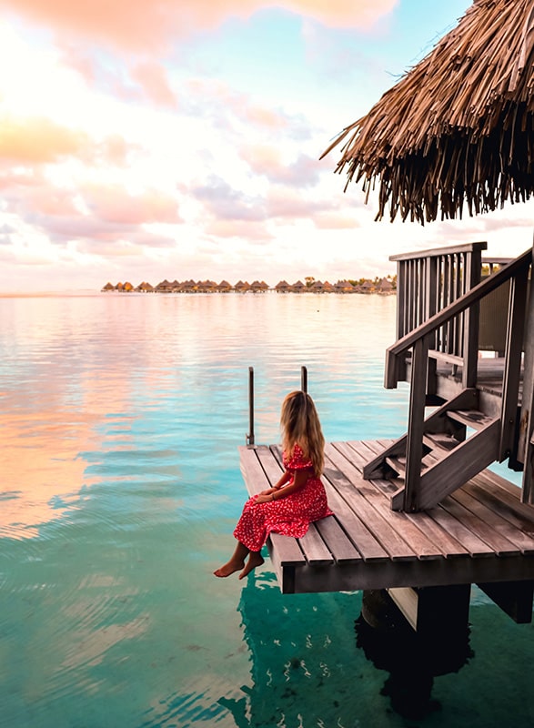 coucher de soleil Bora Bora bungalow sur pilotis