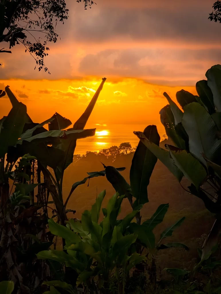 Coucher de soleil sur l'océan Pacifique depuis Vista Celestial, Uvita